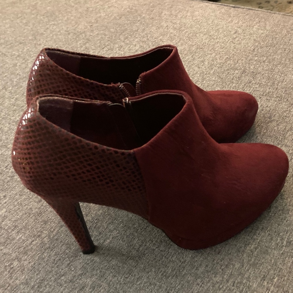 Burgundy bootie